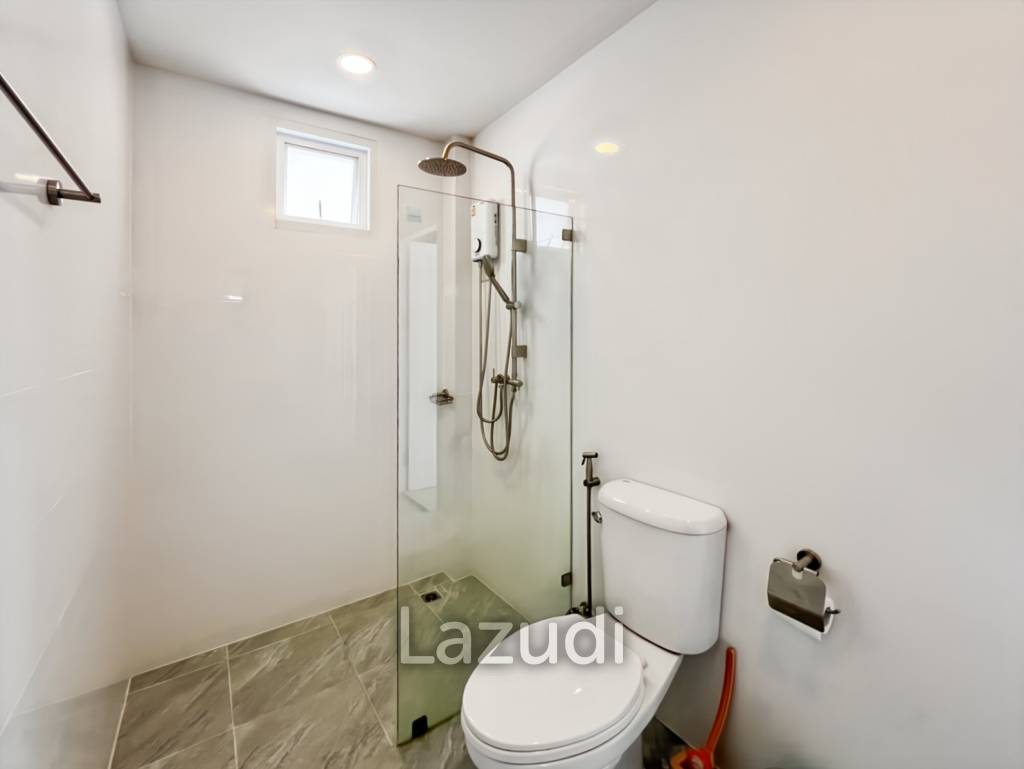 Modern 3.5 Bedroom Pool Villa in Hua Hin with Scenic Mountain View For Sale/Rent
