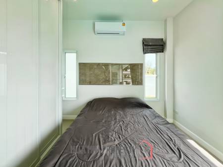 Modern 3.5 Bedroom Pool Villa in Hua Hin with Scenic Mountain View For Sale/Rent