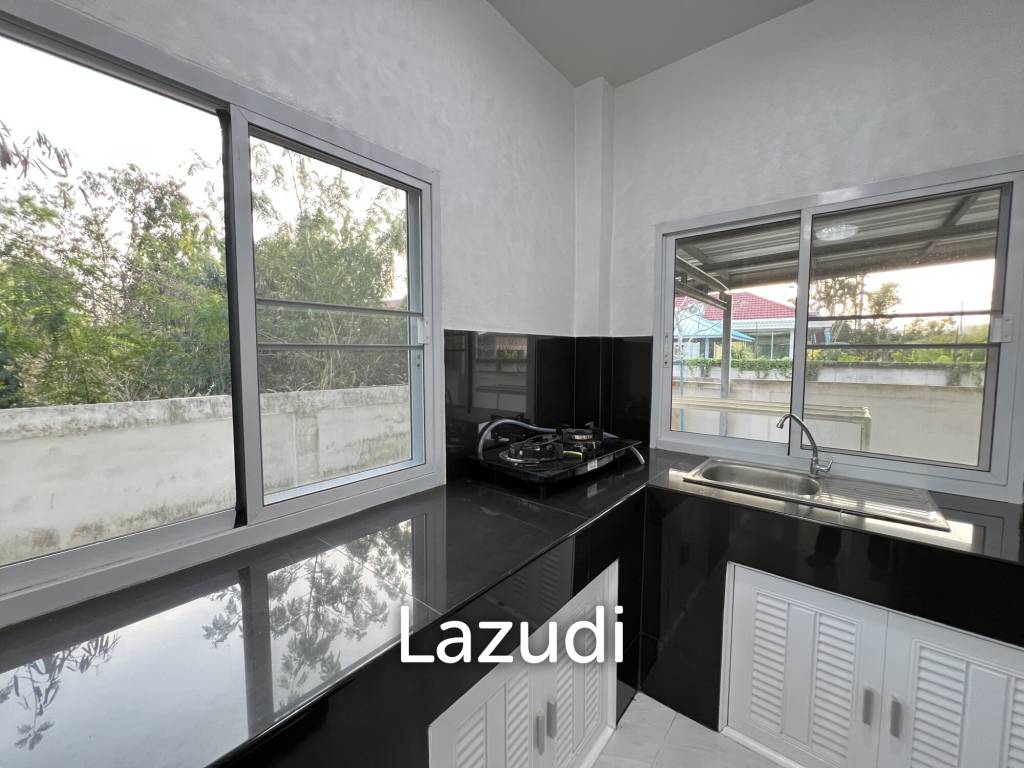 2 Bedrooms Detached House For Rent Not Far The City