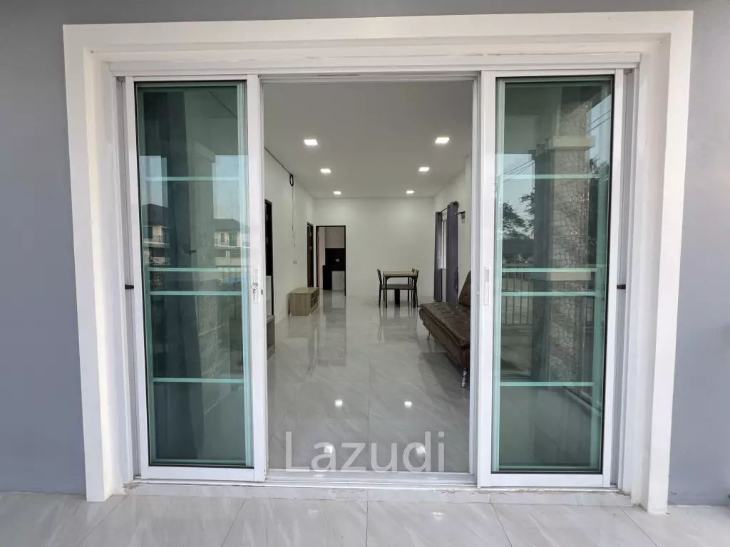 2 Bedrooms Detached House For Rent Not Far The City