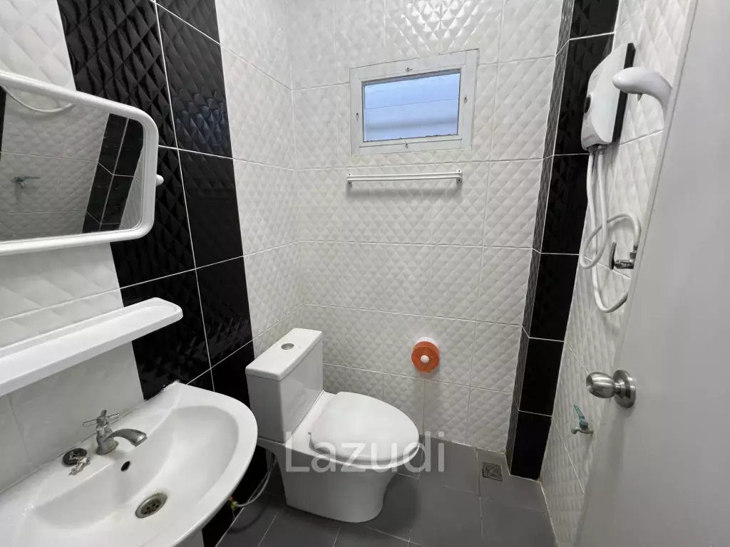 2 Bedrooms Detached House For Rent Not Far The City