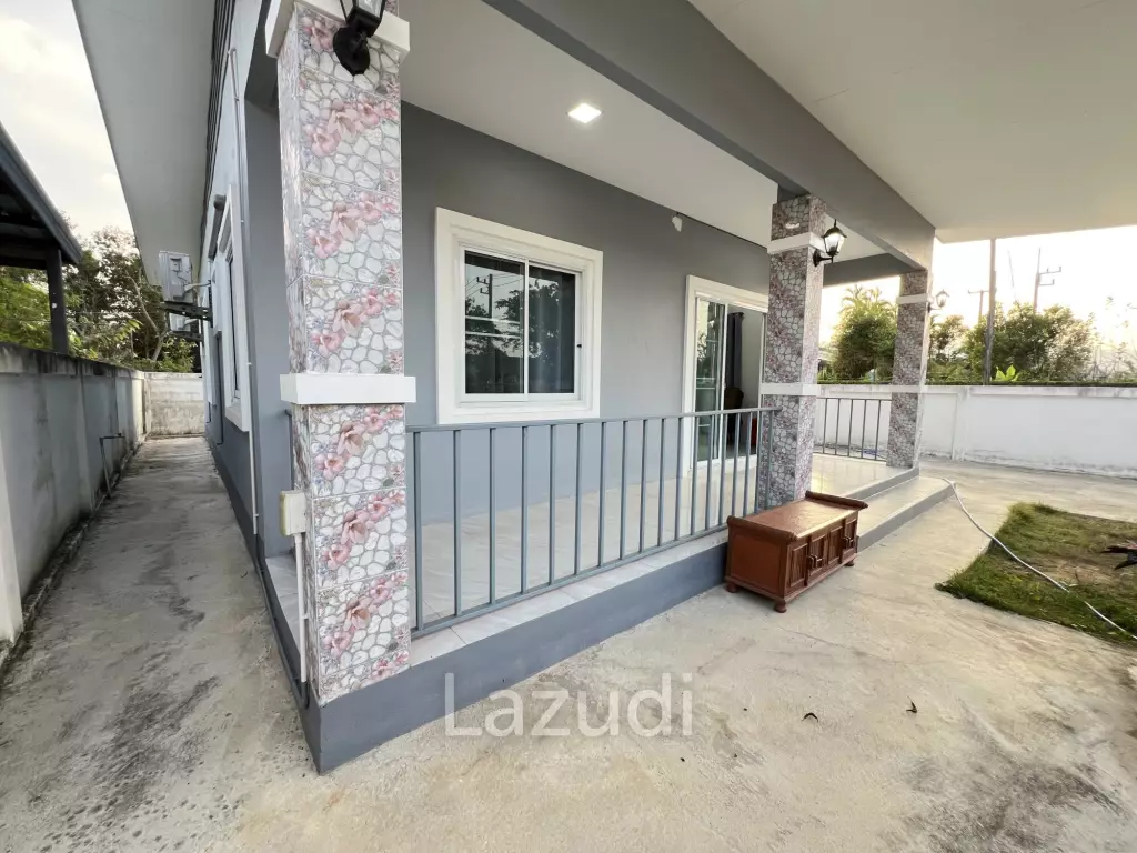 2 Bedrooms Detached House For Rent Not Far The City