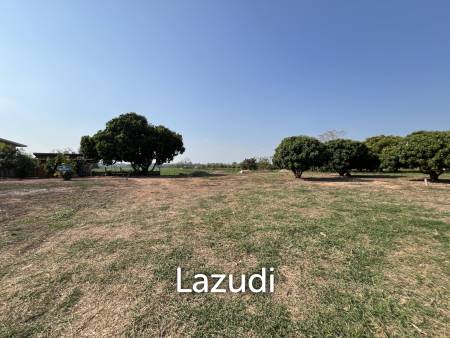 Selling Land 1 Rai 8 Plots For Investment