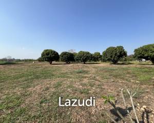 Selling Land 1 Rai 8 Plots For Investment