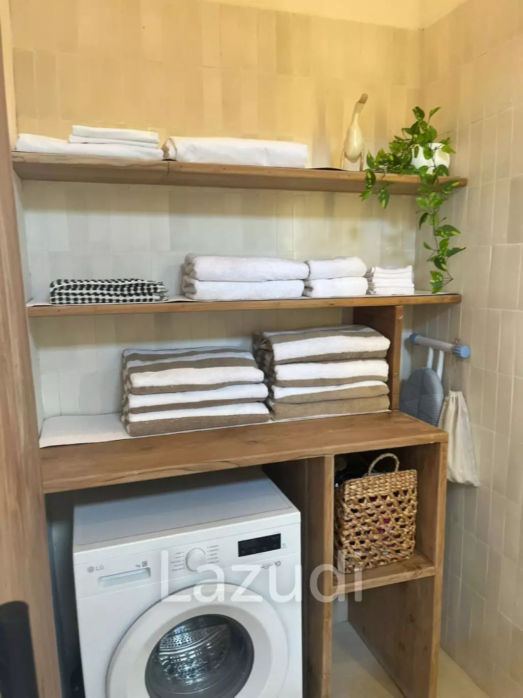 Newly Renovated 4 Bedroom Freehold Villa in Ungasan Bukit