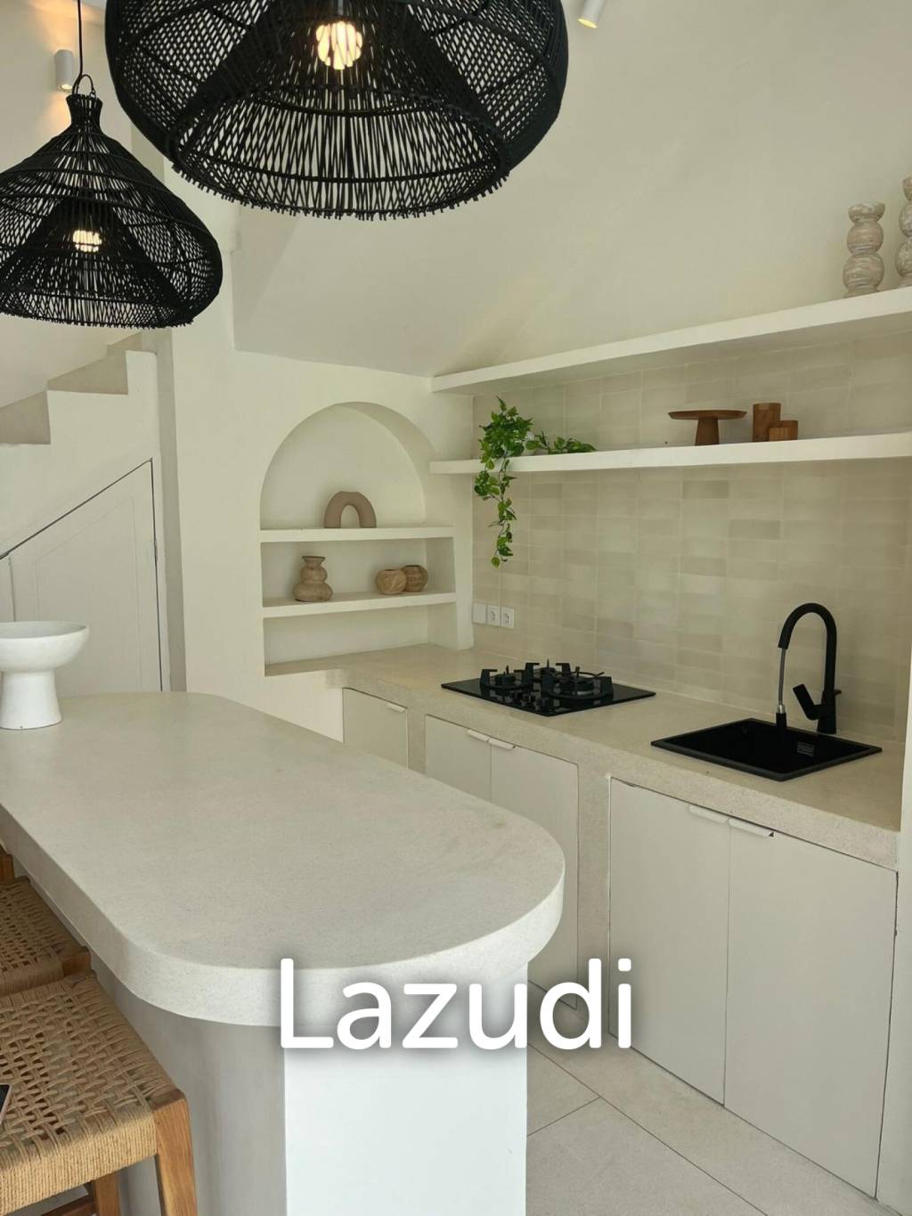 Newly Renovated 4 Bedroom Freehold Villa in Ungasan Bukit