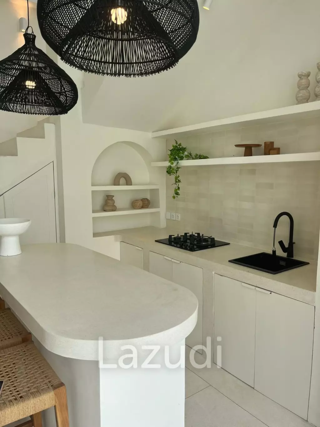 Newly Renovated 4 Bedroom Freehold Villa in Ungasan Bukit