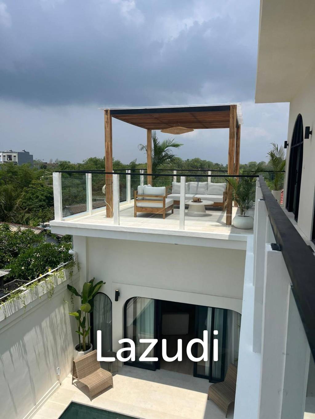 Newly Renovated 4 Bedroom Freehold Villa in Ungasan Bukit