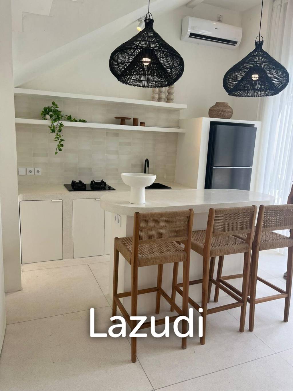 Newly Renovated 4 Bedroom Freehold Villa in Ungasan Bukit