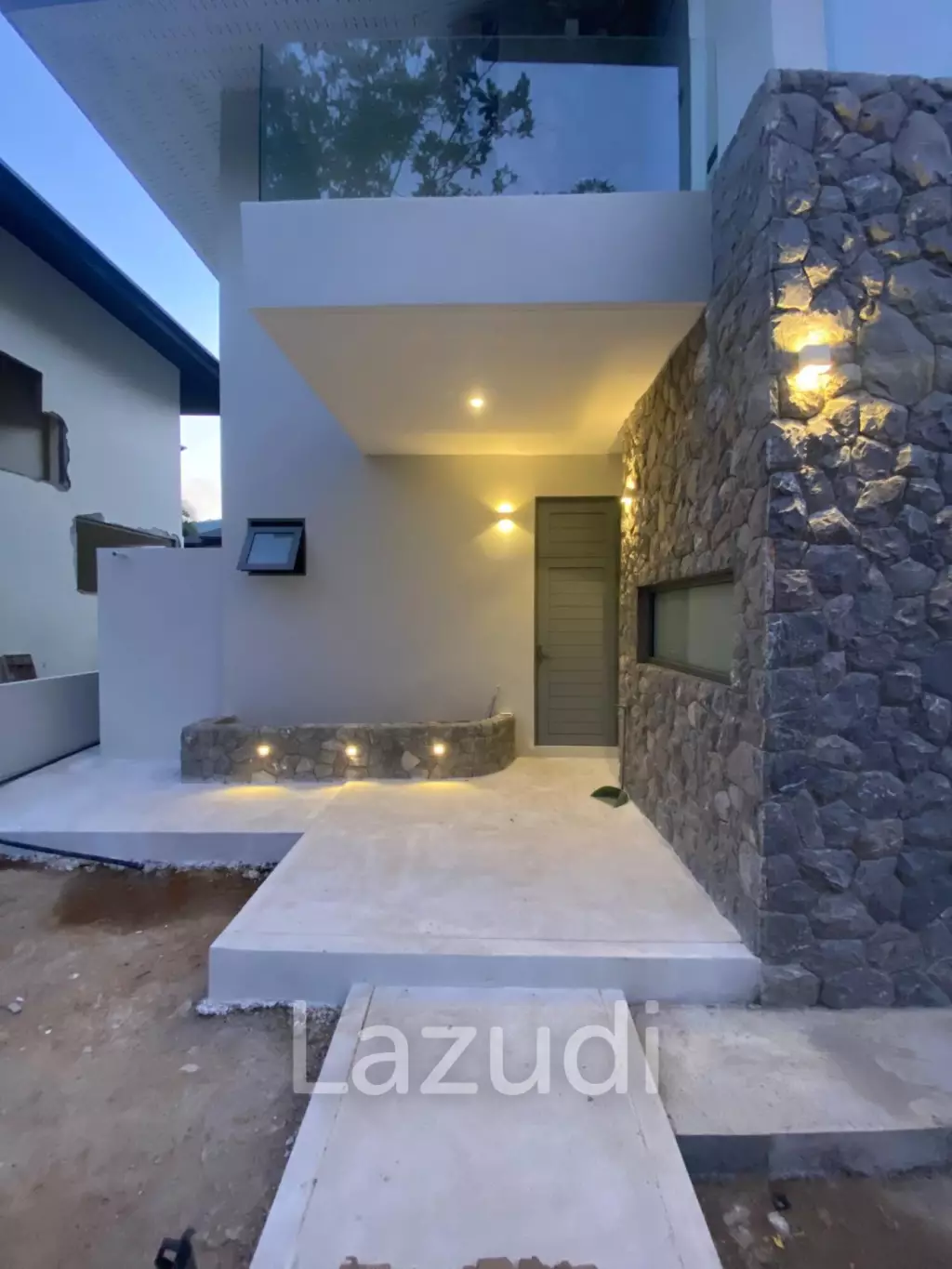 2-Bedroom Villa Near Fisherman’s Village