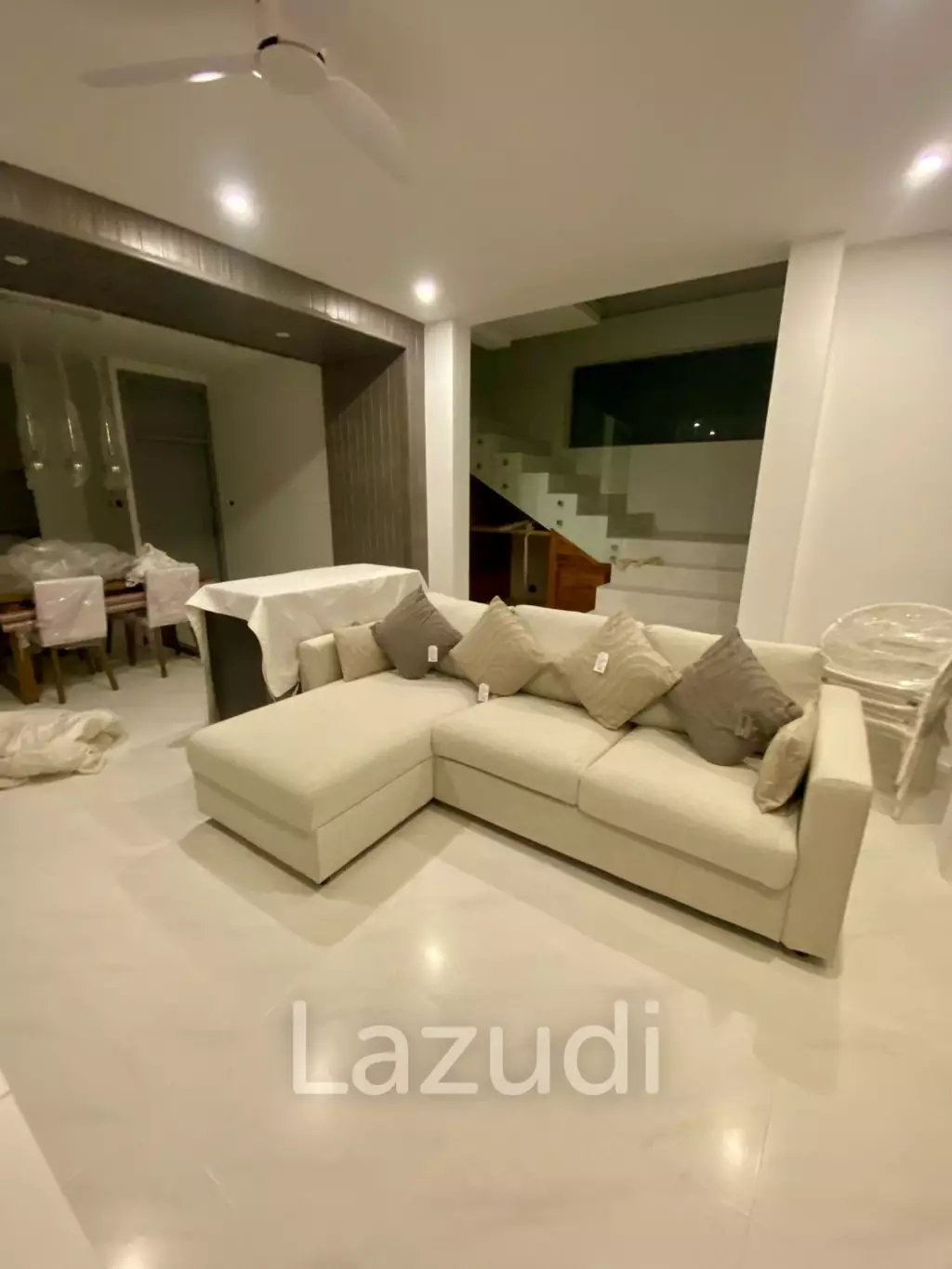 2-Bedroom Villa Near Fisherman’s Village