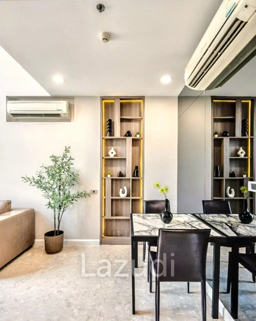 2 Bed 2 Bath 98 SQ.M The Crest Sukhumvit 34