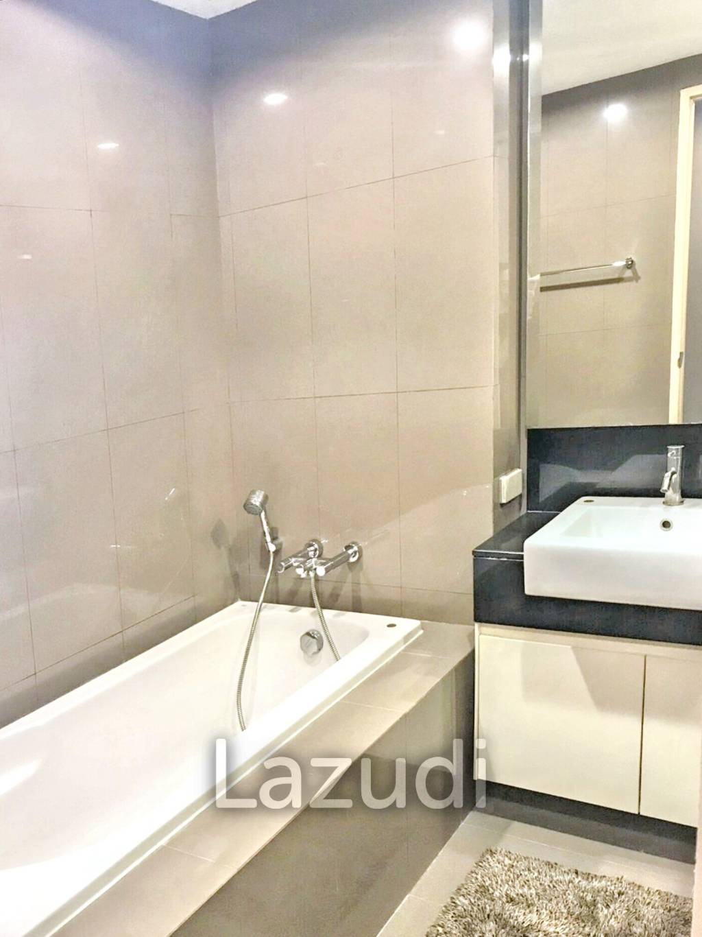 2 Bedrooms 2 Bathrooms 82 SQ.M Siri On 8
