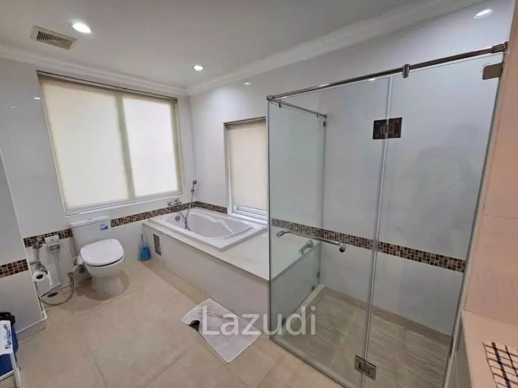 2 Bedroom 3 Bathroom 120 SQ.M. LK  Legend