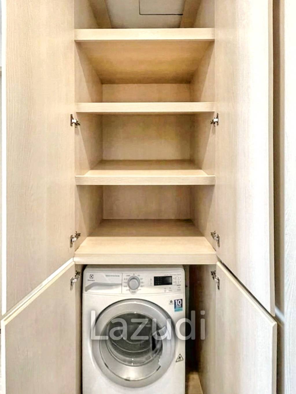 1 Bed  1 Bath  35 SQ.M  NOBLE STATE  39