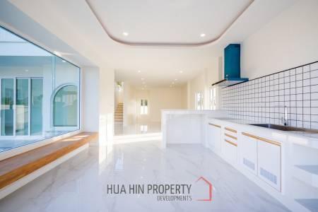 ARTY PERFECT HOME : 4 bed modern coronial style (READY TO MOVE IN)