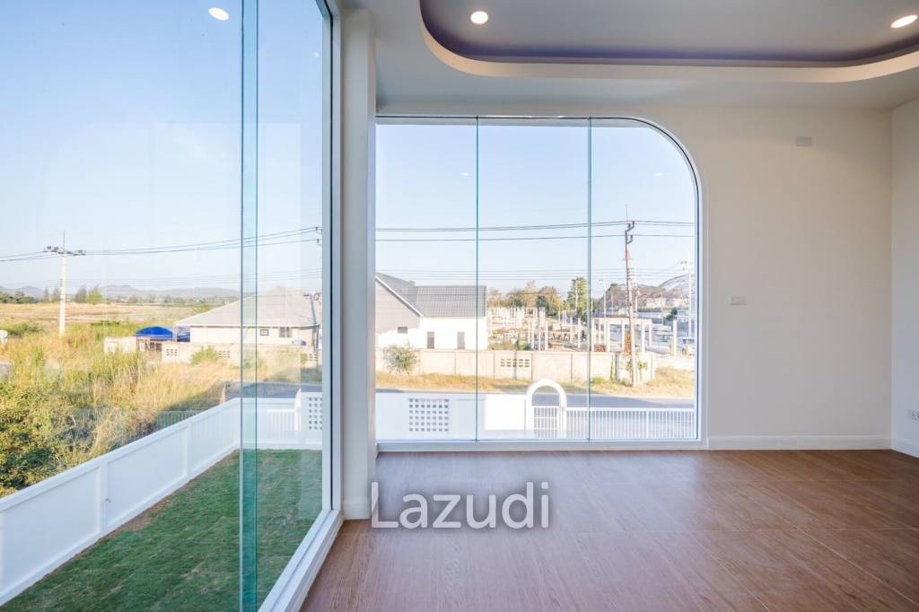 ARTY PERFECT HOME : 4 bed modern coronial style (READY TO MOVE IN)