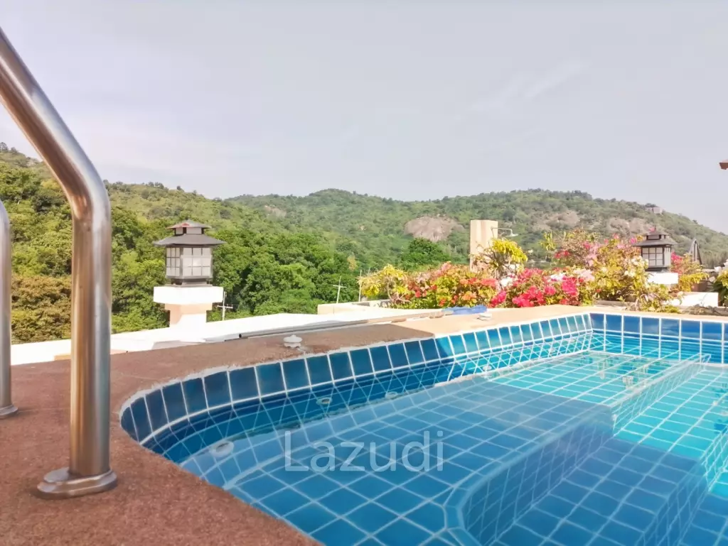 Stunning 2-Bedroom Penthouse Condo 240 SQM in SeaRidge Hua Hin