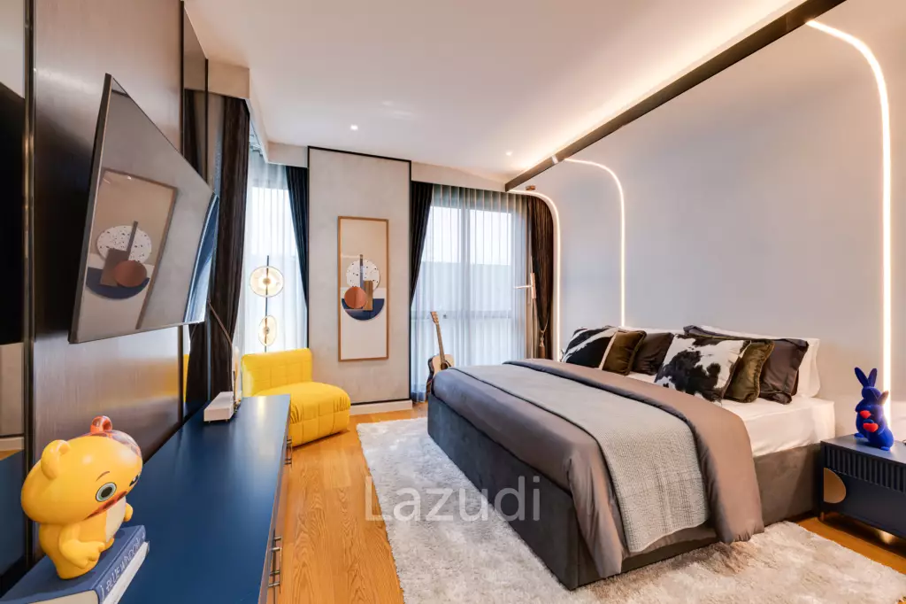 Ultra Luxury 5-Bed Home in Bang Kaeo Samut Prakan