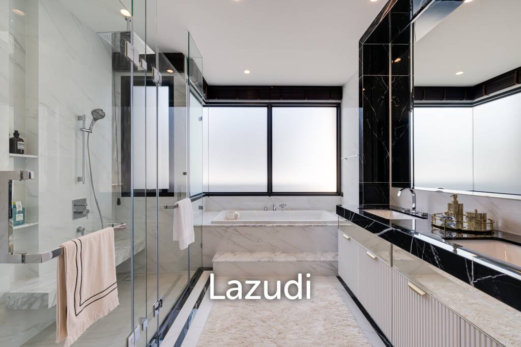 Ultra Luxury 5-Bed Home in Bang Kaeo Samut Prakan