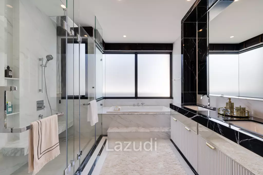 Ultra Luxury 5-Bed Home in Bang Kaeo Samut Prakan