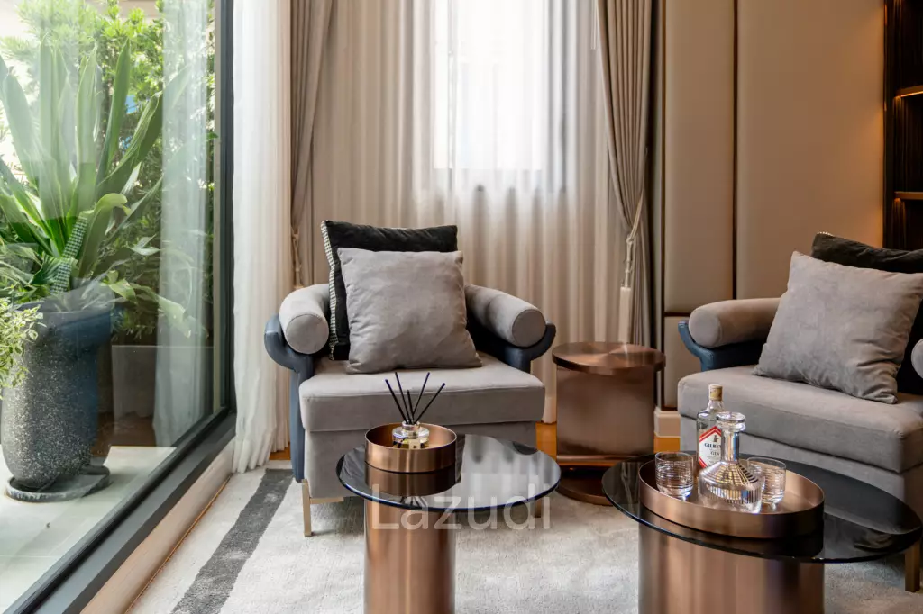 Ultra Luxury 5-Bed Home in Bang Kaeo Samut Prakan