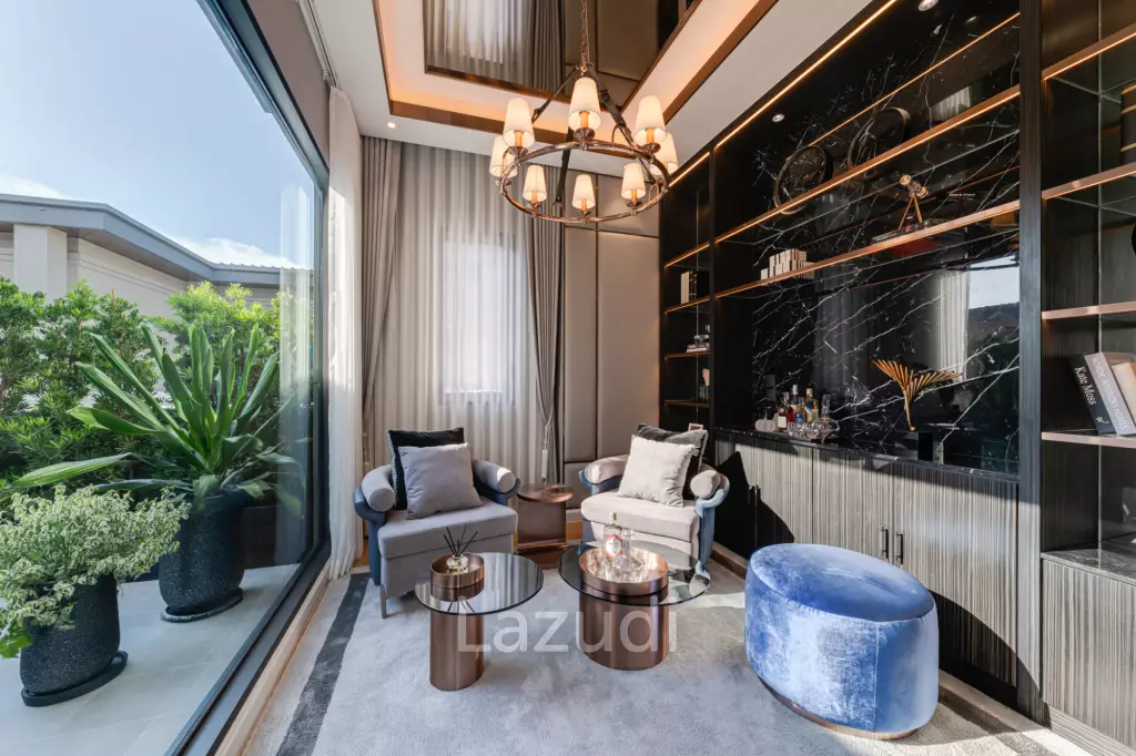 Ultra Luxury 5-Bed Home in Bang Kaeo Samut Prakan
