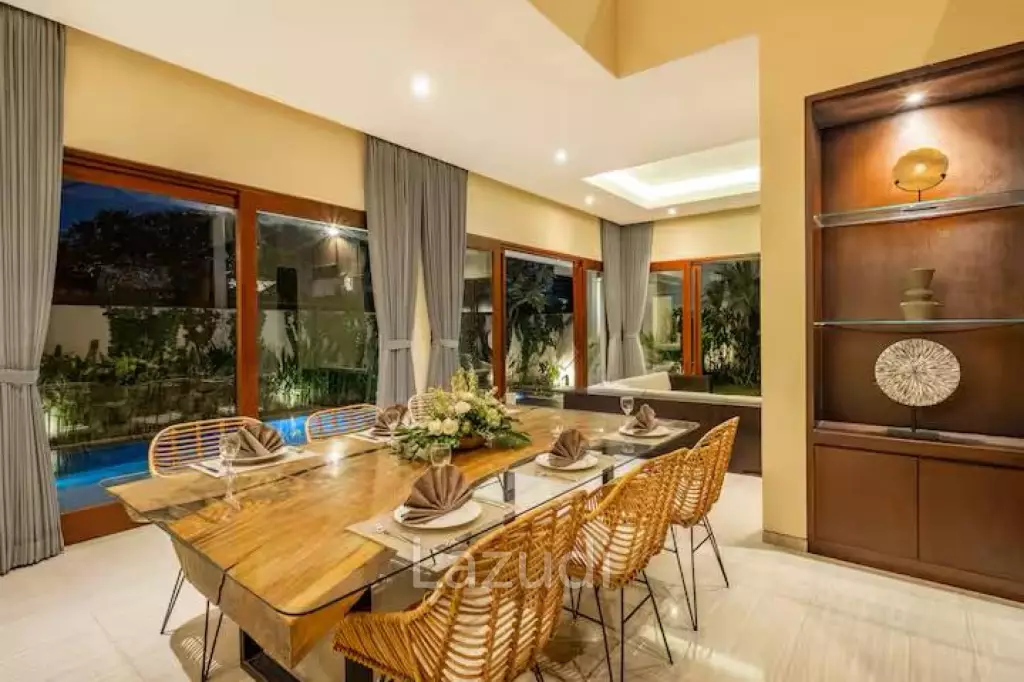 This stunning Freehold Villa 100m from the beach in Canggu