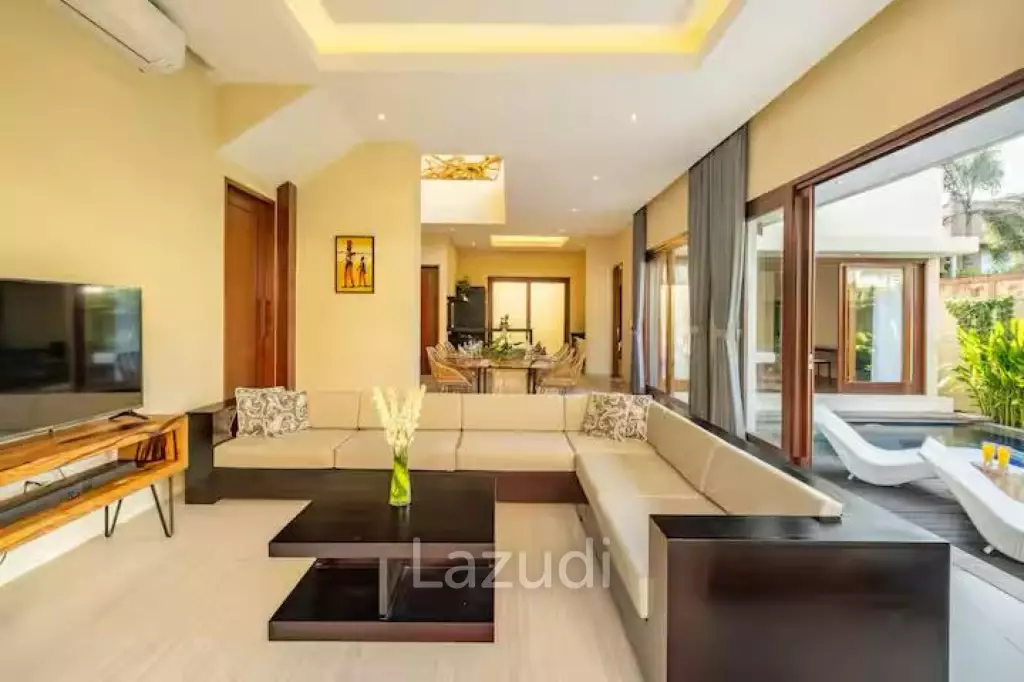This stunning Freehold Villa 100m from the beach in Canggu