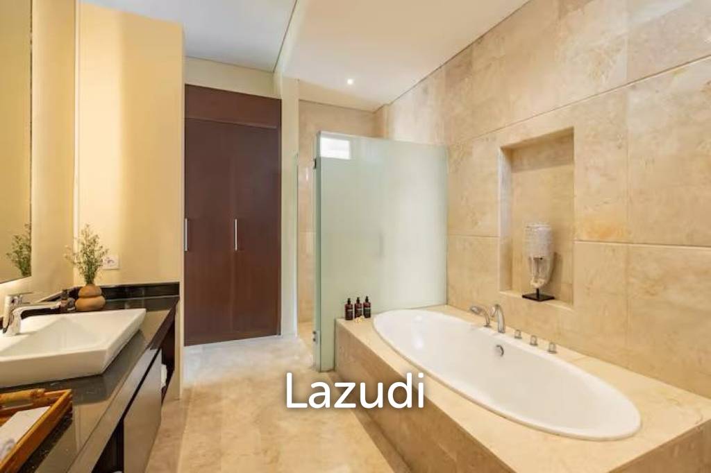 This stunning Freehold Villa 100m from the beach in Canggu