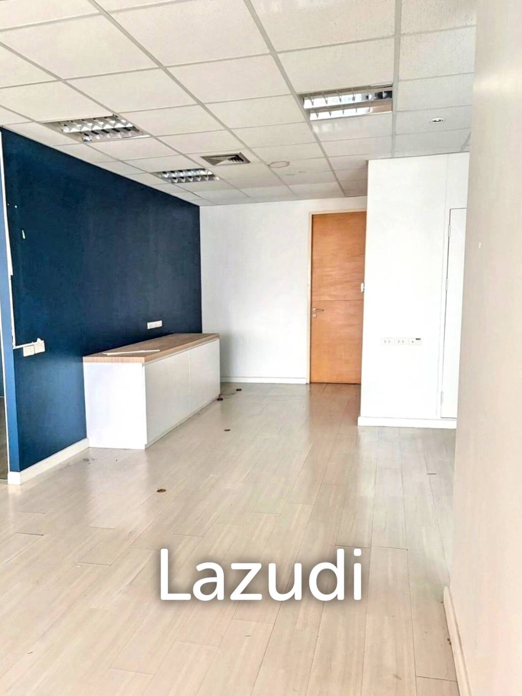 Office 186 SQ.M @Central City Tower Bang NA