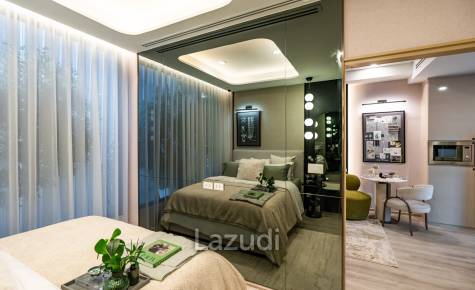 Modern 1-Bed Condo in Phra Khanong Bangkok