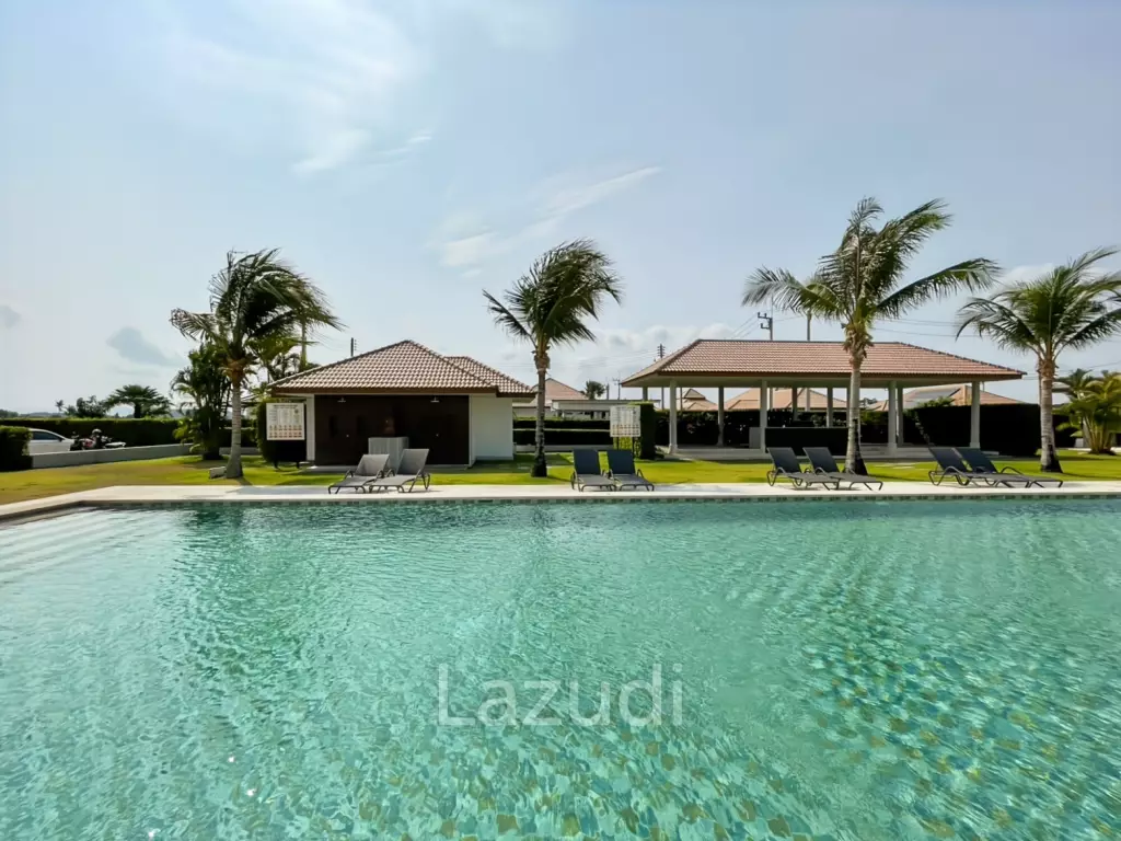 Exclusive 2 Bedroom Townhouse in Mali Signature Hua Hin
