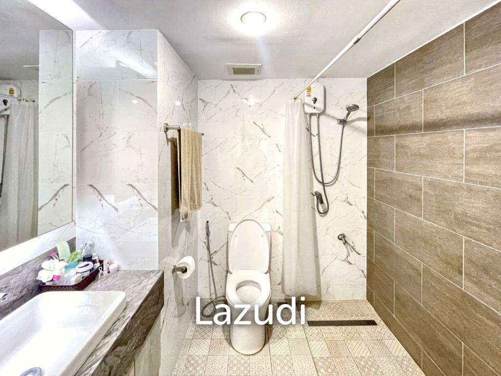 3 Bedrooms 2 Bathrooms 176 SQ.M Ruamjai Heights