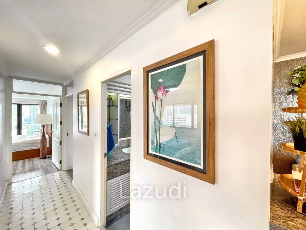 3 Bedrooms 2 Bathrooms 176 SQ.M Ruamjai Heights