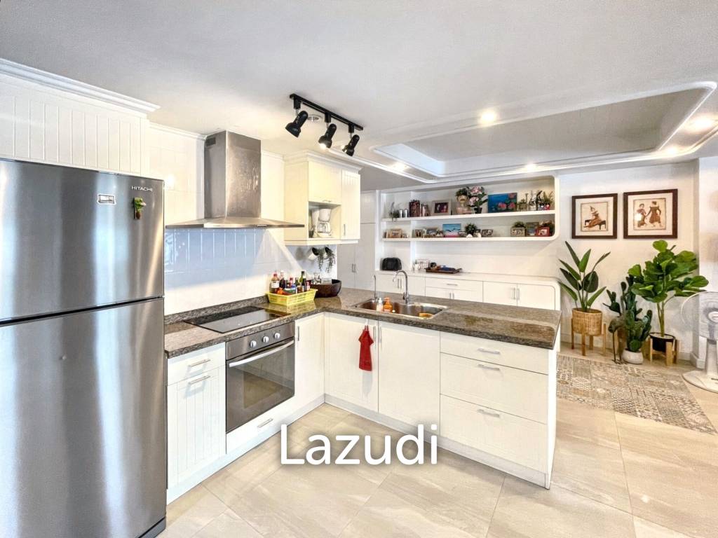 3 Bedrooms 2 Bathrooms 176 SQ.M Ruamjai Heights