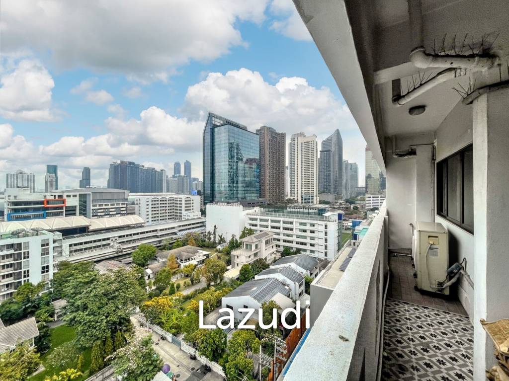 3 Bedrooms 2 Bathrooms 176 SQ.M Ruamjai Heights