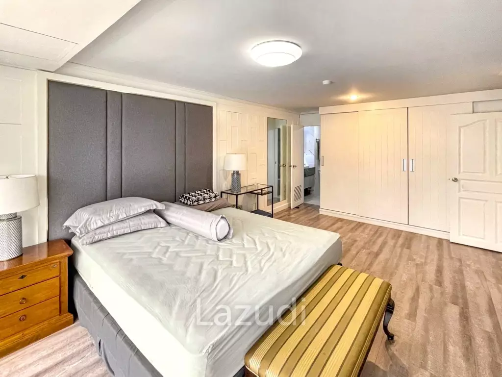3 Bedrooms 2 Bathrooms 176 SQ.M Ruamjai Heights
