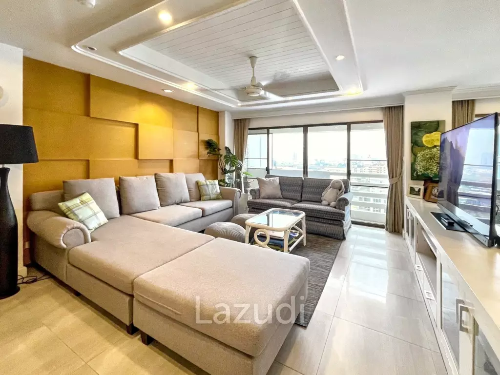 3 Bedrooms 2 Bathrooms 176 SQ.M Ruamjai Heights