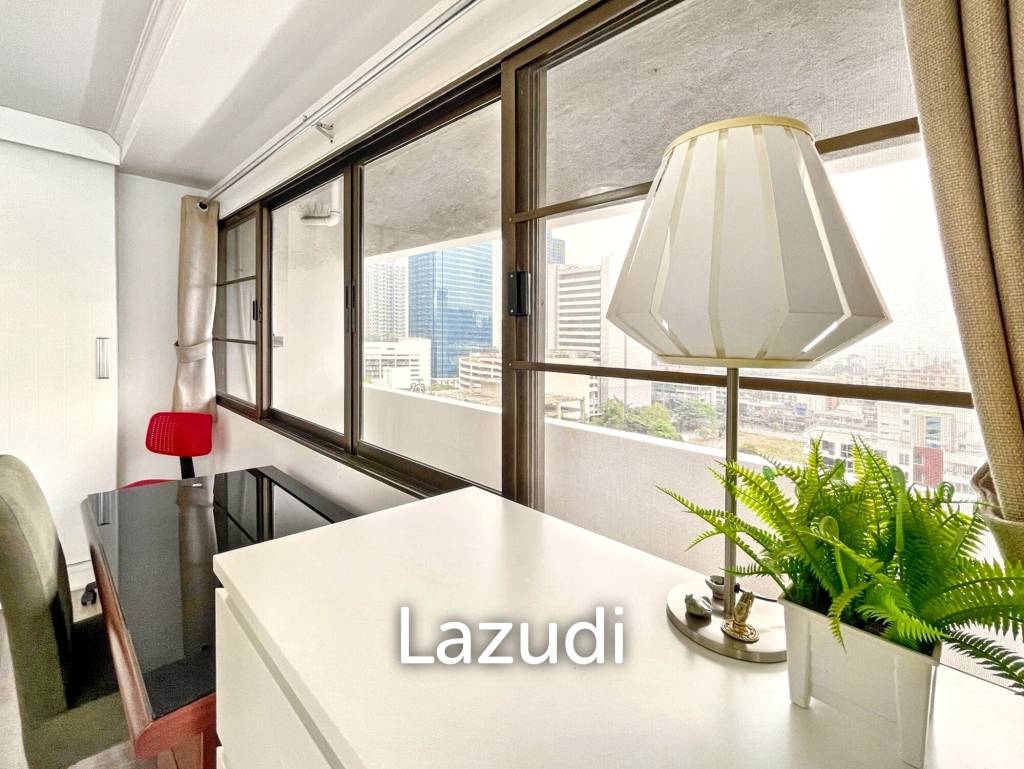 3 Bedrooms 2 Bathrooms 176 SQ.M Ruamjai Heights