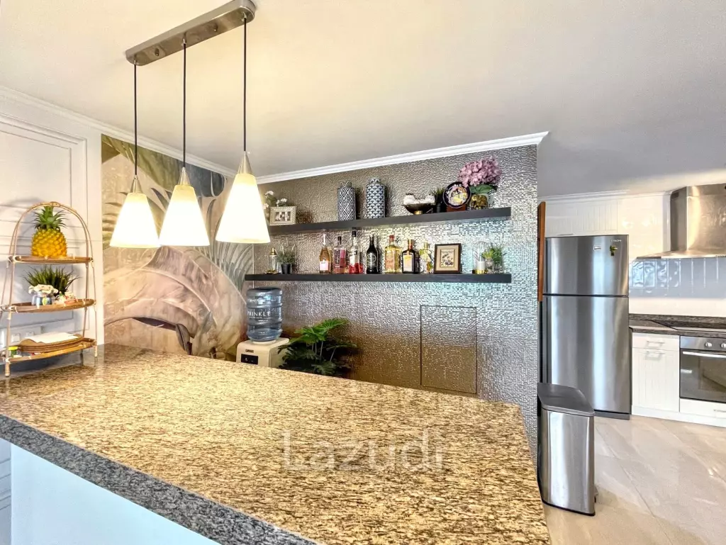 3 Bedrooms 2 Bathrooms 176 SQ.M Ruamjai Heights