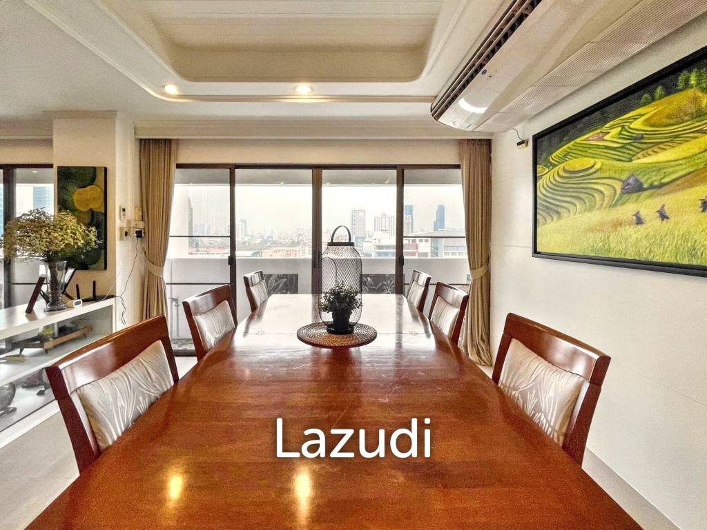 3 Bedrooms 2 Bathrooms 176 SQ.M Ruamjai Heights