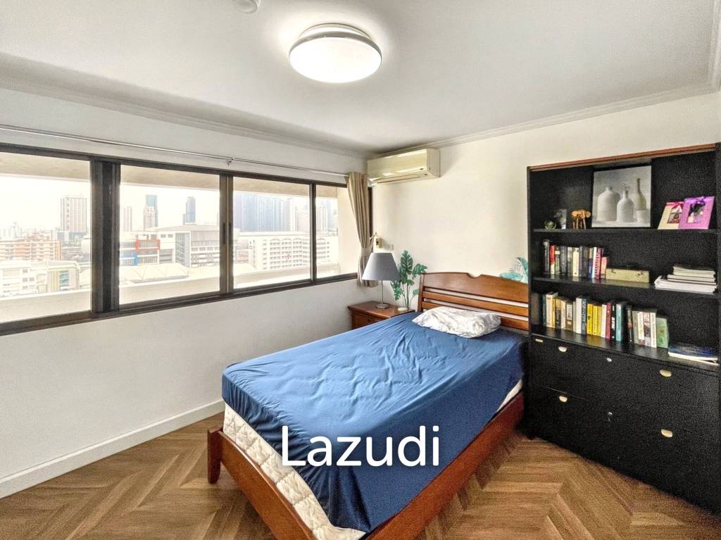 3 Bedrooms 2 Bathrooms 176 SQ.M Ruamjai Heights