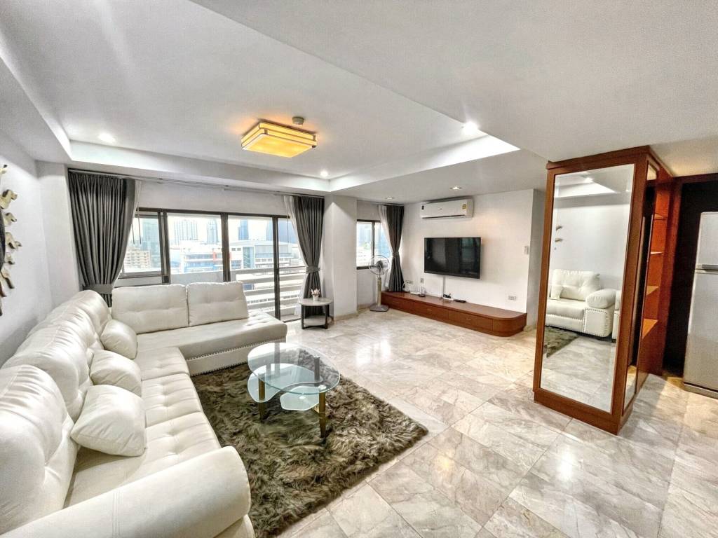 3 Bedrooms 2 Bathrooms 150 SQ.M Ruamjai Heights