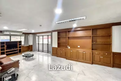 3 Bedrooms 3 Bathrooms 211 SQ.M Ruamjai Heights