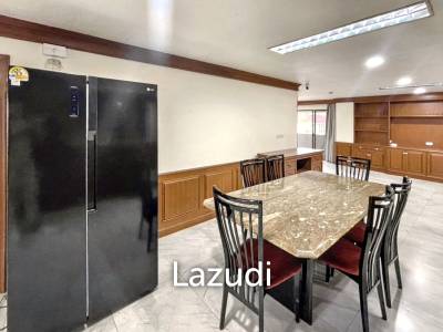 3 Bedrooms 3 Bathrooms 211 SQ.M Ruamjai Heights