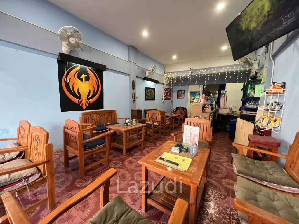 Sell Out Bar and 3-Storey Building in Jetyod Rd. area