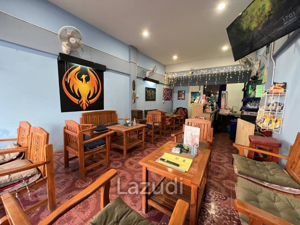 Sell Out Bar and 3-Storey Building in Jetyod Rd. area