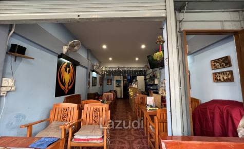 Sell Out Bar and 3-Storey Building in Jetyod Rd. area