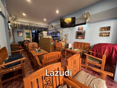 Sell Out Bar and 3-Storey Building in Jetyod Rd. area